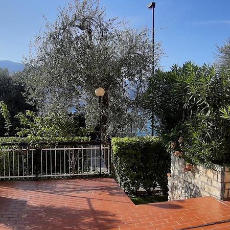 Villa Sul Lago Con Pontile Privato A Brenzone Sul Garda - Unique And Exclusive Exterior foto